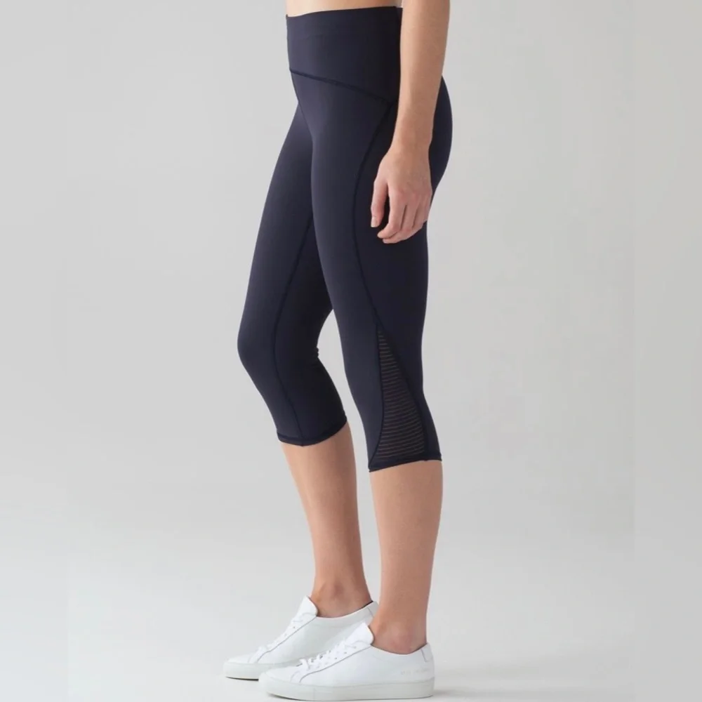 Lululemon Lean In Crop (17